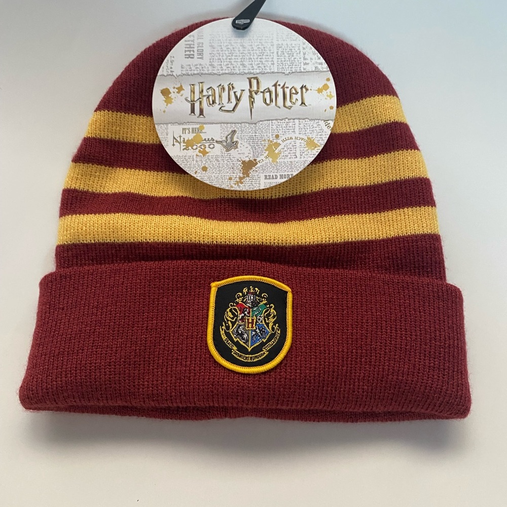Harry Potter Hogwarts School Beanie Hat with Embroidered Crest